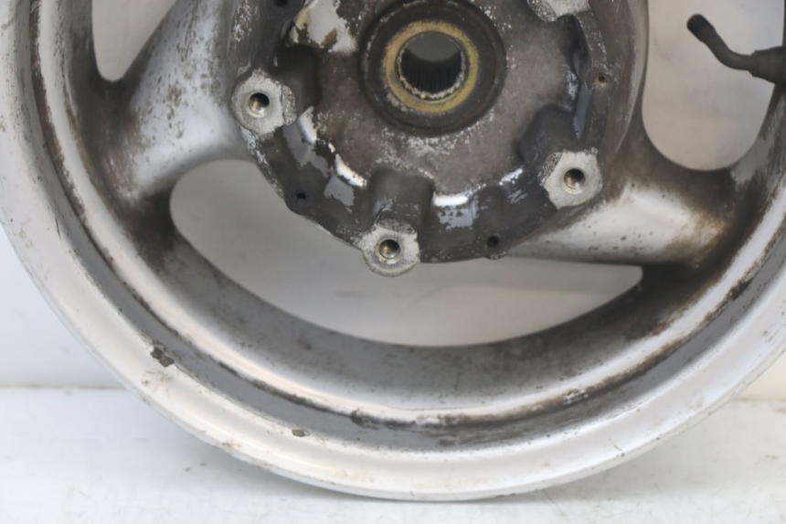 photo de REAR WHEEL RIM BMW C1 125 (2000 - 2003) - Alternative perspective