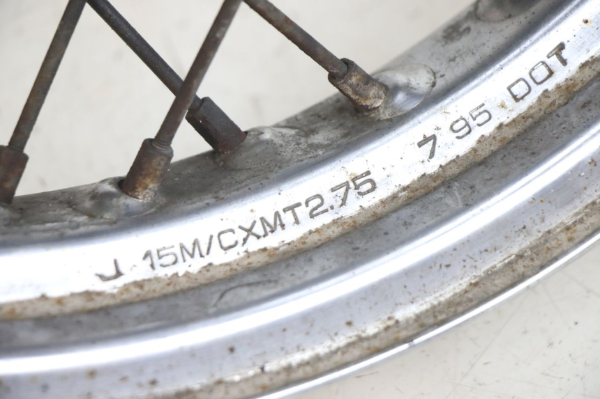 photo de REAR WHEEL RIM HONDA CA REBEL 125 (1995 - 2001) - Zoom on usage condition