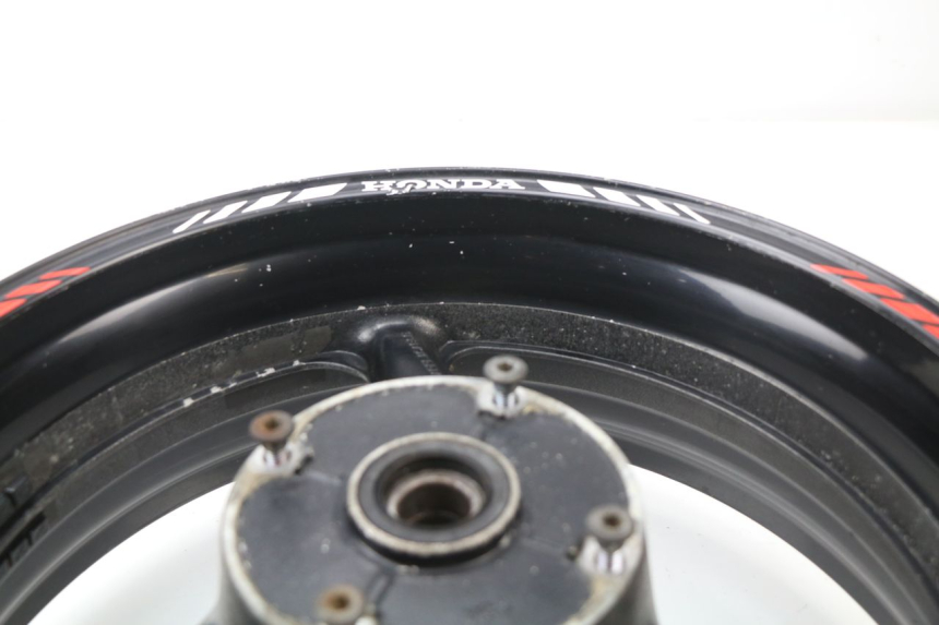 photo de REAR RIM HONDA CBR 929 RR FIREBLADE 900 (2000 - 2001) - Fixing points details