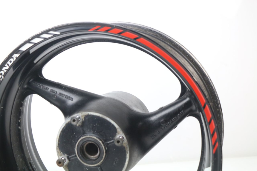 photo de REAR RIM HONDA CBR 929 RR FIREBLADE 900 (2000 - 2001) - Surface and material condition