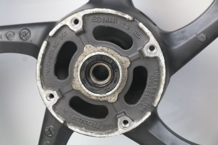 photo de REAR RIM HONDA CBRF CBR-F PC41 600 (2011 - 2013) - Technical close-up