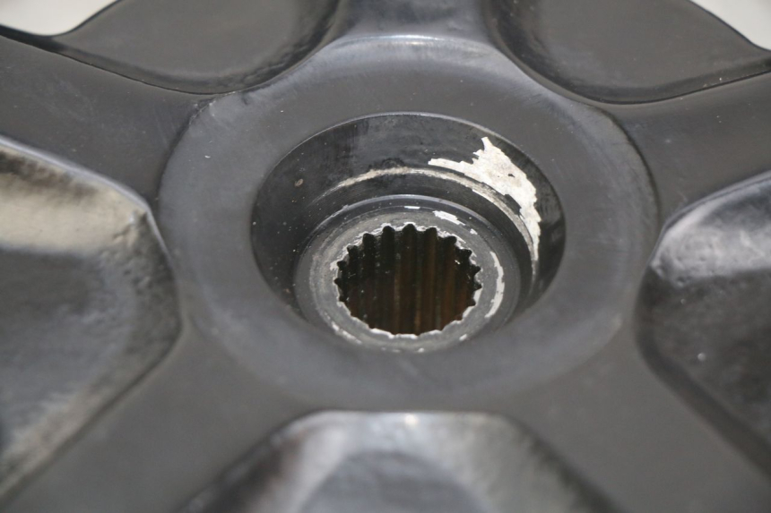 photo de REAR WHEEL RIM SYM CROX 4T 50 (2016 - 2023) - High-resolution close-up