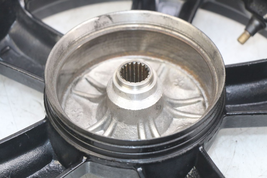 photo de REAR WHEEL RIM SYM CROX 4T 50 (2016 - 2023) - Checked used part