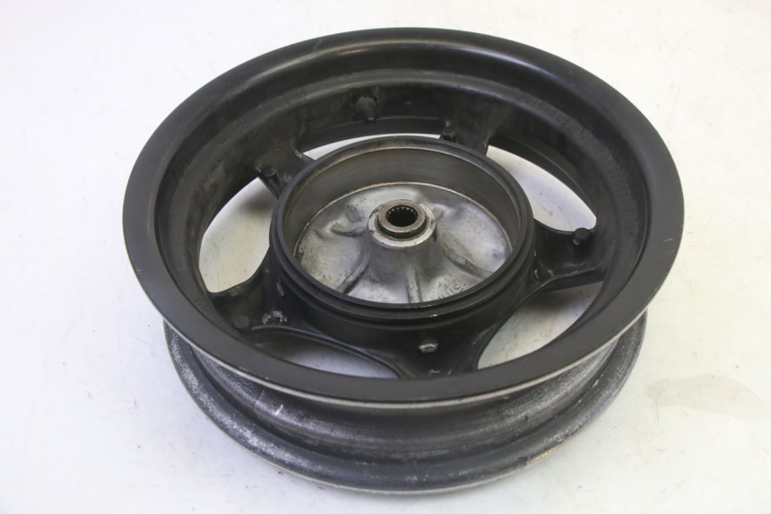 photo de REAR RIM YAMAHA CYGNUS X INJECTION 125 (2007 - 2013) - Additional view of the item