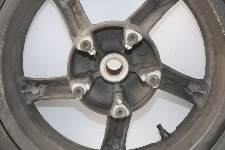 photo de REAR WHEEL RIM KYMCO DINK STREET 125 (2009 - 2014) - Surface and material condition
