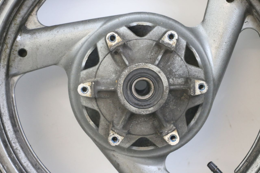 photo de REAR WHEEL RIM YAMAHA FJ 3CX 1200 (1986 - 1996) - Supplementary product photo