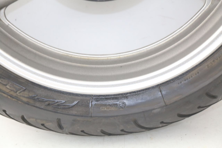 photo de REAR RIM YAMAHA FJR ABS 1300 (2006 - 2012) - High-resolution close-up
