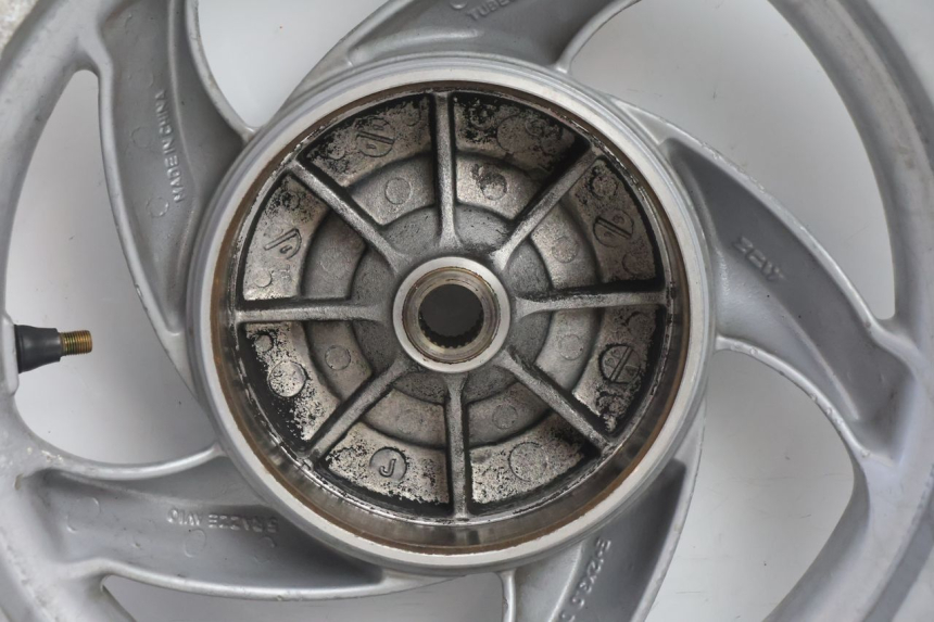 photo de REAR WHEEL PIAGGIO FLY 2T 50 (2004 - 2017) - Component zoom