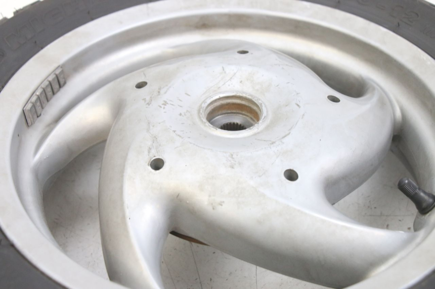 photo de REAR WHEEL RIM PIAGGIO FLY 125 (2005 - 2012) - Alternative perspective