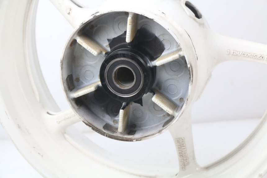 photo de REAR RIM YAMAHA FZ8 800 (2010 - 2016) - Detailed visual inspection