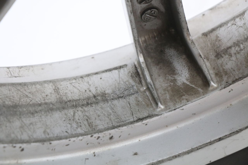 photo de REAR RIM PEUGEOT GEOPOLIS RS 125 (2007 - 2009) - Distinctive features