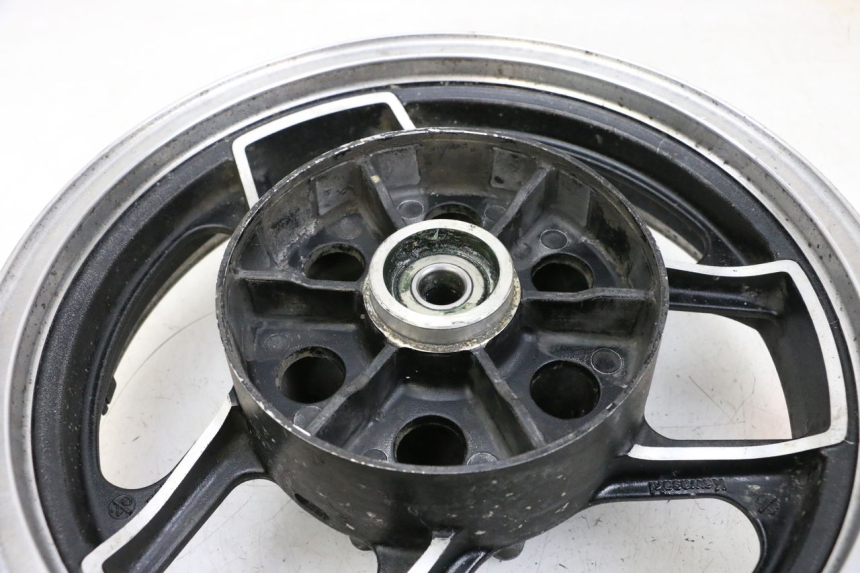 photo de REAR RIM KAWASAKI GPZ RX 1000 (1986 - 1988) - Fixing points details