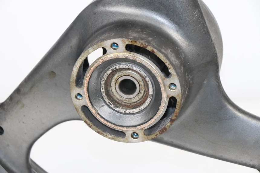 photo de REAR RIM SUZUKI GSXF GSX F 600 (1988 - 1997) - Markings and original references