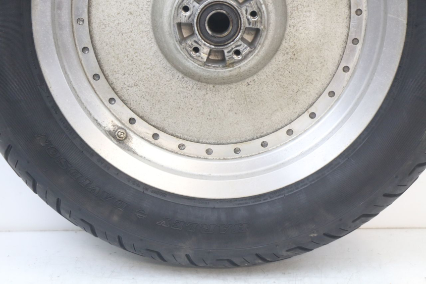 photo de REAR RIM HARLEY DAVIDSON SPORTSTER XL CUSTOM 883 (1999 - 2006) - Component zoom