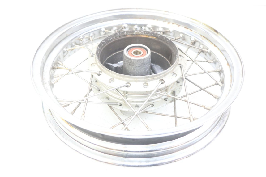 photo de REAR WHEEL SYM HUSKY 125 (1999 - 2005) - Technical close-up