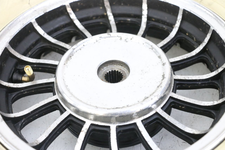 photo de REAR RIM JM MOTORS VX 125 (2022 - 2025) - Additional view of the item