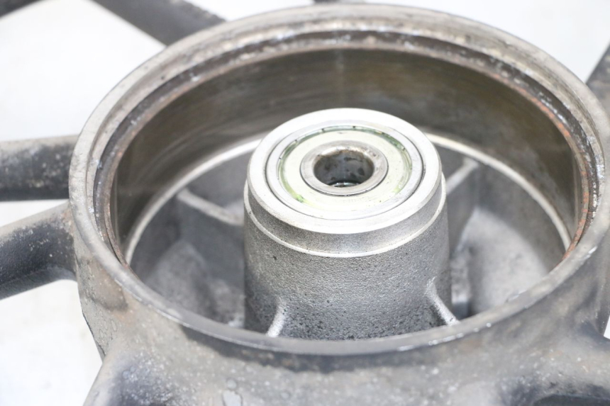 photo de REAR RIM KYMCO K-PW K-PIPE 50 (2012 - 2017) - Surface and material condition