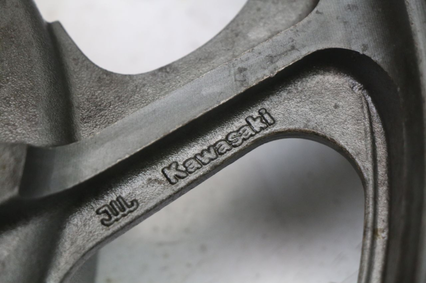 photo de REAR RIM KAWASAKI GTR 1000 (1994 - 2004) - Additional view of the item