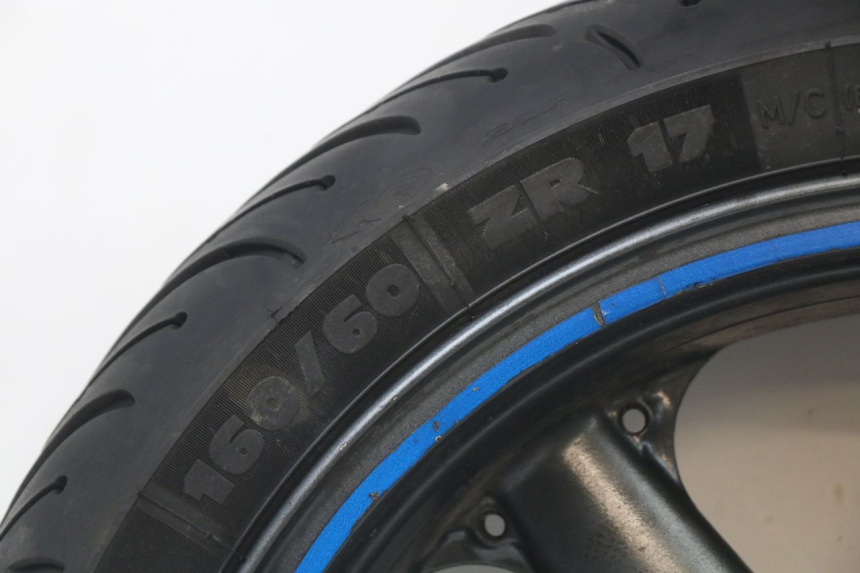 photo de REAR WHEEL RIM KAWASAKI ZR7 ZR-7 S 750 (1999 - 2004) - Additional view of the item