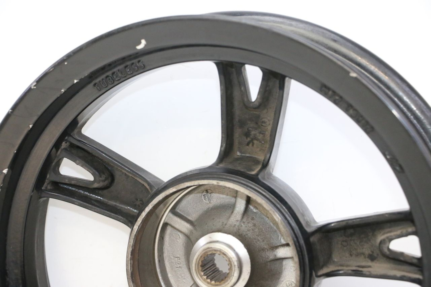 photo de REAR WHEEL RIM PEUGEOT KISBEE 2T 50 (2010 - 2017) - Zoom on usage condition