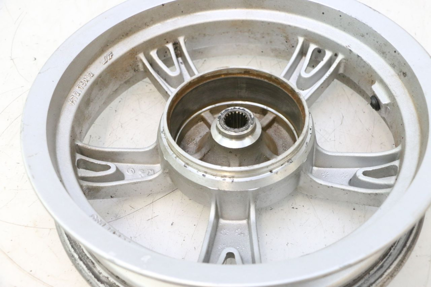 photo de REAR WHEEL RIM PEUGEOT KISBEE 2T 50 (2010 - 2017) - Additional view of the item