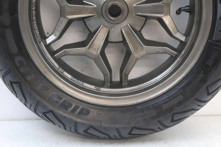 photo de REAR WHEEL RIM KYMCO X-TOWN XTOWN 125 (2016 - 2021) - Technical close-up