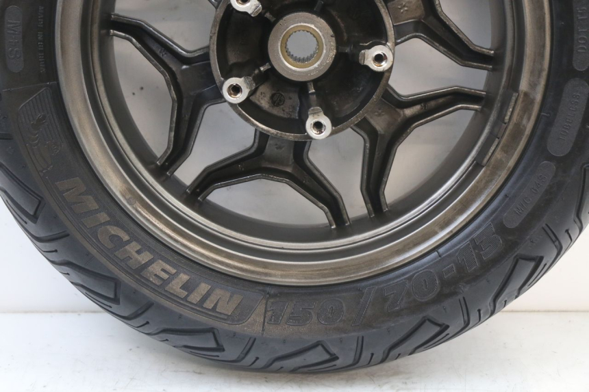 photo de REAR WHEEL RIM KYMCO X-TOWN XTOWN 125 (2016 - 2021) - Markings and original references