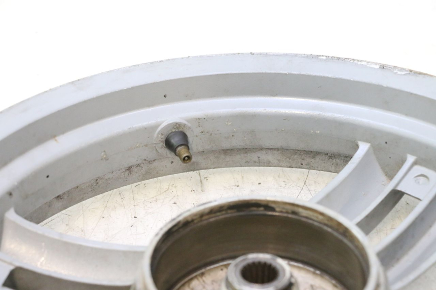 photo de REAR WHEEL RIM PEUGEOT LUDIX 50 (2005 - 2007) - Detailed visual inspection