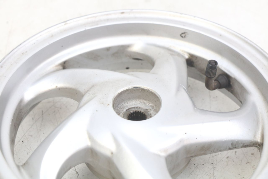 photo de REAR WHEEL RIM SYM MIO 50 (2011 - 2017) - Checked used part