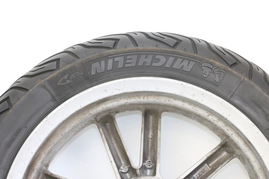 photo de REAR WHEEL RIM PIAGGIO MP3 LT 400 (2007 - 2012) - Distinctive features