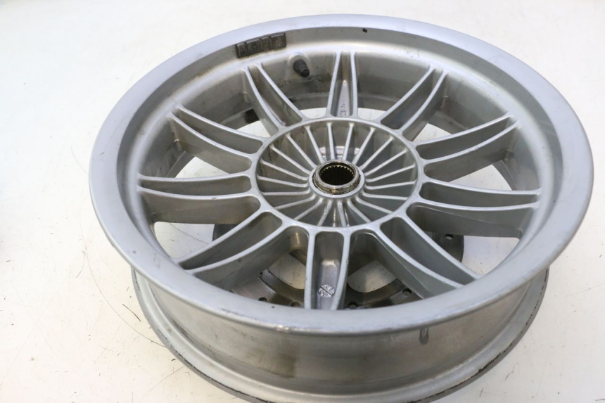 photo de REAR RIM PIAGGIO MP3 LT 300 (2010 - 2016) - Technical close-up