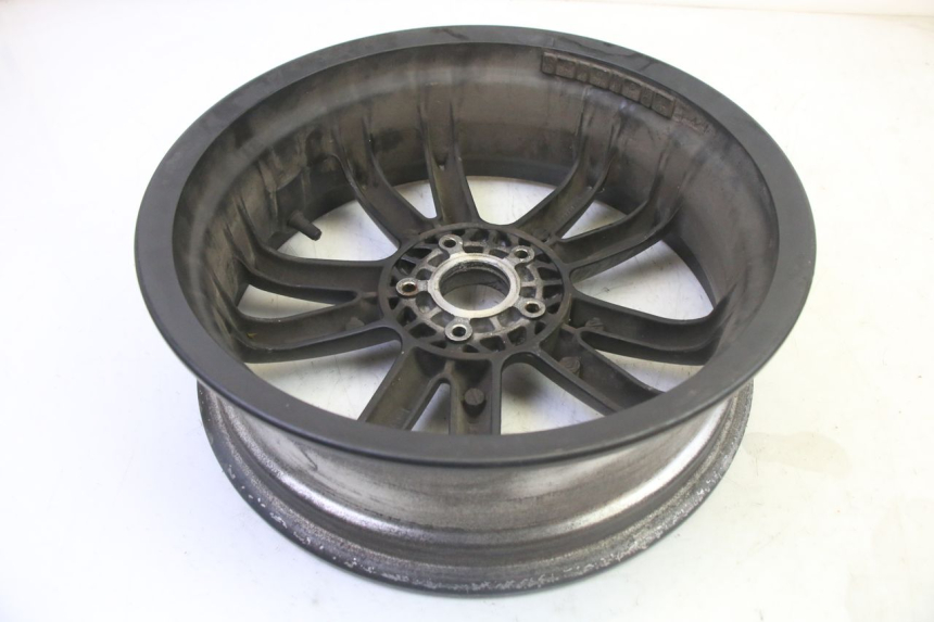 photo de REAR WHEEL RIM PIAGGIO MP3 500 (2011 - 2015) - Additional view of the item