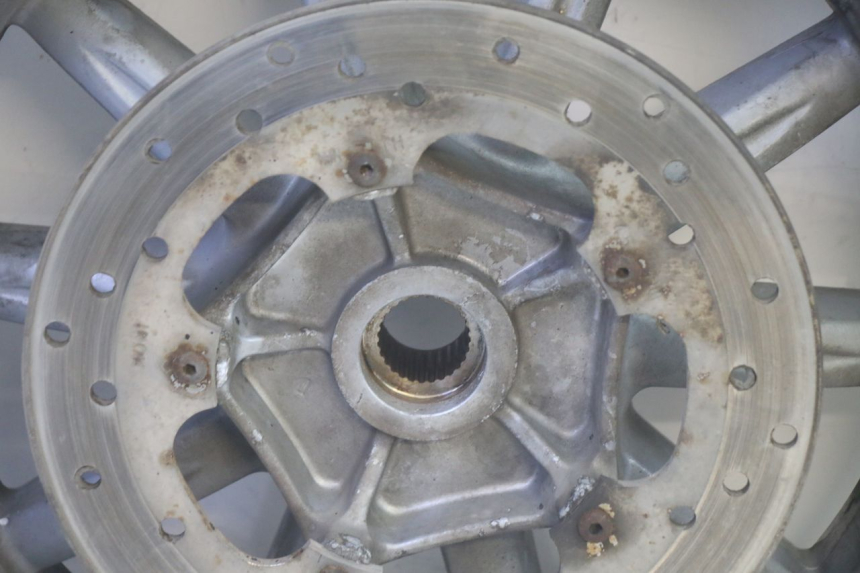 photo de REAR RIM PIAGGIO MP3 RL 250 (2006 - 2010) - Alternative perspective