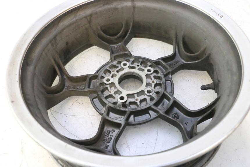 photo de REAR RIM PIAGGIO MP3 500 (2016 - 2018) - Distinctive features