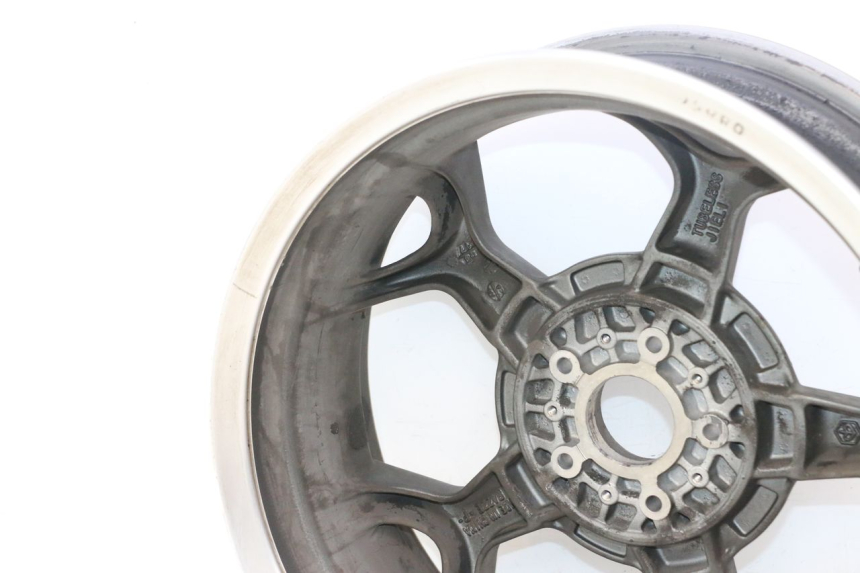 photo de REAR RIM PIAGGIO MP3 500 (2016 - 2018) - Surface and material condition