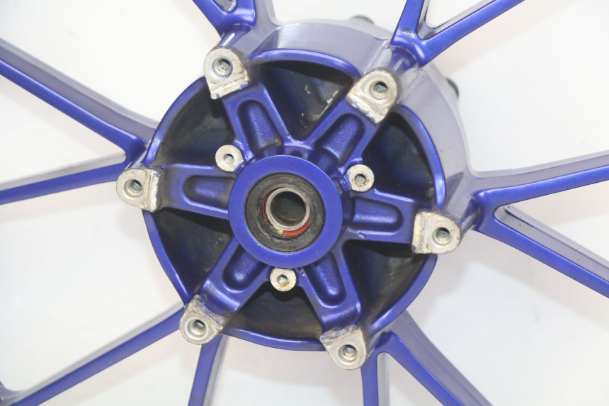 photo de REAR WHEEL RIM YAMAHA MT ABS 125 (2014 - 2018) - Distinctive features