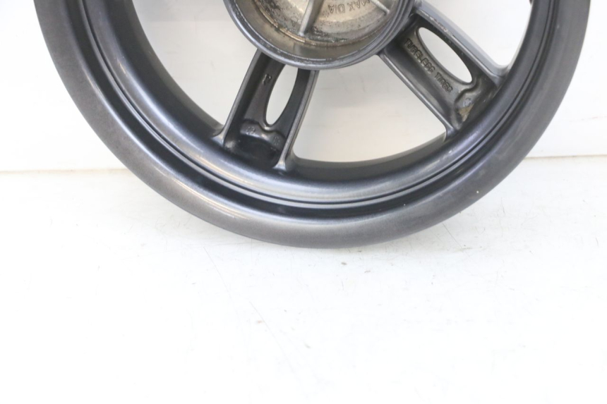 photo de REAR WHEEL RIM YAMAHA NEOS NEO'S 4T 50 (2008 - 2016) - Zoom on usage condition