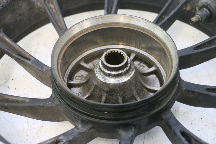 photo de REAR RIM KYMCO LIKE 4T 50 (2019 - 2025) - Detailed visual inspection