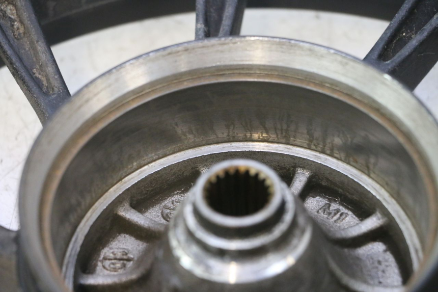 photo de REAR RIM KYMCO LIKE 4T 50 (2019 - 2025) - Focus on structure