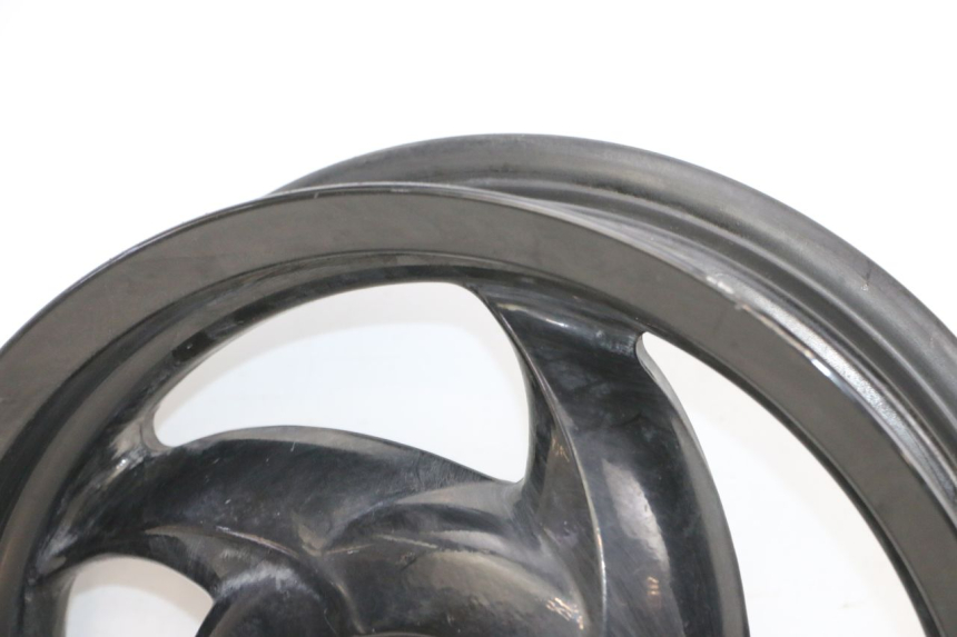 photo de REAR WHEEL RIM PIAGGIO NEW TYPHOON 50 (2018 - 2021) - Surface and material condition