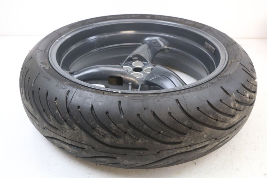 photo de REAR RIM MOTO GUZZI NORGE 8V GT 1200 (2011 - 2016) - Fixing points details