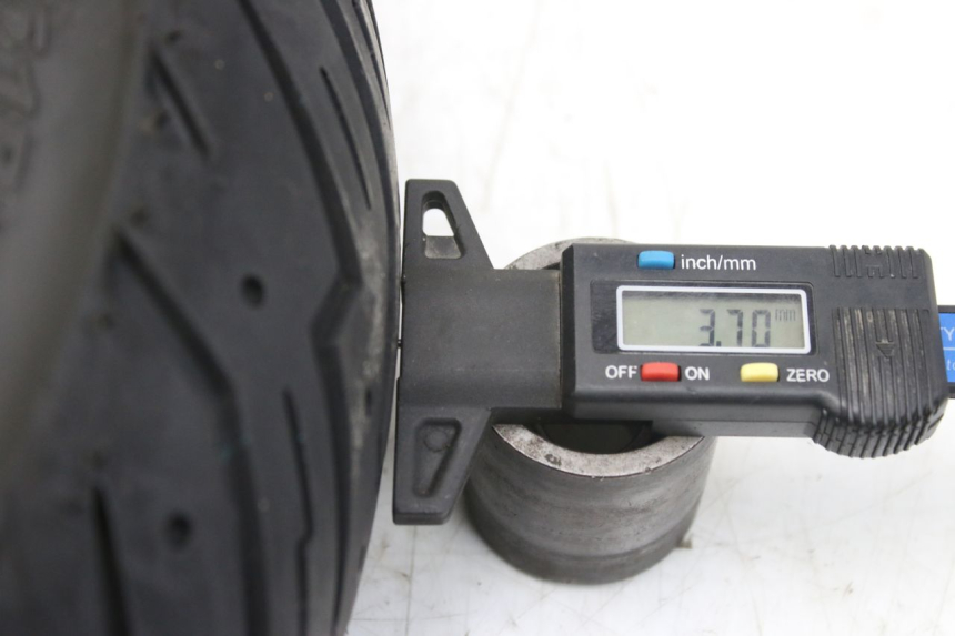 photo de REAR WHEEL RIM SYM ORBIT 2 4T 50 (2008 - 2017) - High-resolution close-up