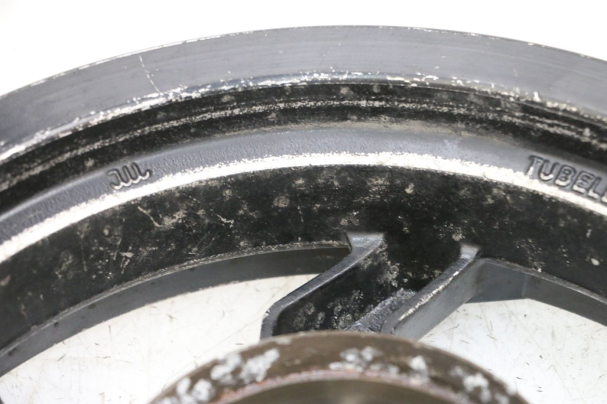 photo de REAR WHEEL SYM ORBIT III 3 4T 50 (2018 - 2021) - Alternative perspective