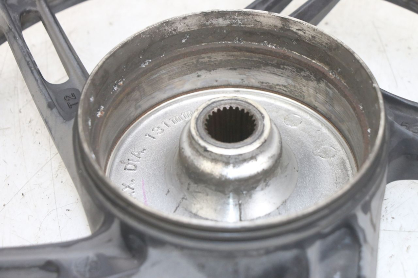 photo de REAR WHEEL RIM HONDA PCX (JF28) 125 (2009 - 2011) - Distinctive features