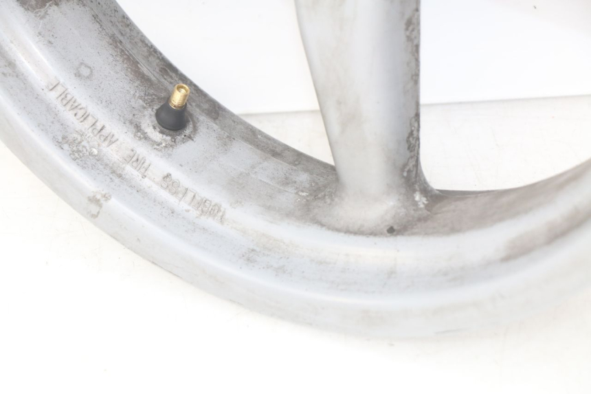 photo de REAR WHEEL RIM KYMCO PEOPLE 250 (2004 - 2008) - High-resolution close-up