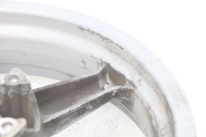 photo de REAR WHEEL RIM KYMCO PEOPLE 250 (2004 - 2008) - Alternative perspective