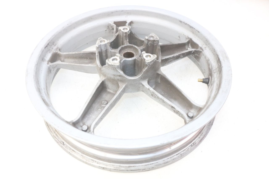 photo de REAR WHEEL RIM KYMCO PEOPLE 250 (2004 - 2008) - Technical close-up