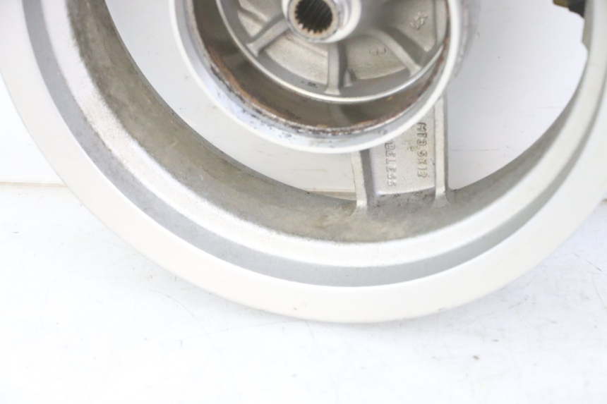 photo de REAR RIM PEUGEOT VIVACITY 125 (2010 - 2017) - Zoom on usage condition