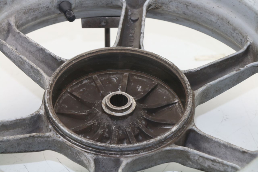 photo de REAR RIM PIAGGIO LIBERTY 2T 50 (2009 - 2013) - Fixing points details