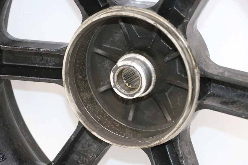 photo de REAR WHEEL RIM RIDE RACE GT 2T 50 (2012 - 2017) - Alternative perspective